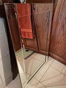 lot 4 image: Mirror 35-12 x 23-58
