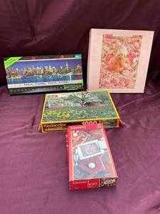 lot 31 image: 4-Puzzles For Kids.