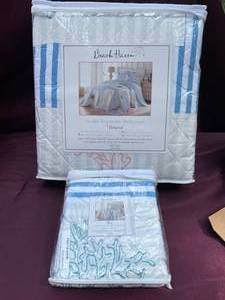 lot 41 image: NEW Queen Size beach House Sea Life Bead Spread & One Sham