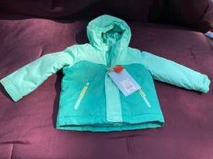 lot 72 image: New With Tags 2-Tone Green Size 2T, Winter Coat