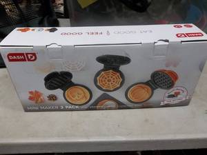 lot 43 image: NEW Dash Waffle Mini Maker. Three In A Box All Individually Wrapped For Gifting