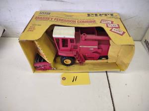 Ertl Massey-Ferguson 760 Die Cast C...