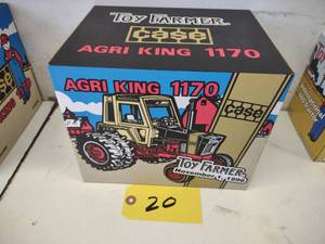 Ertl Toy Farmer Case Agri King 1170...