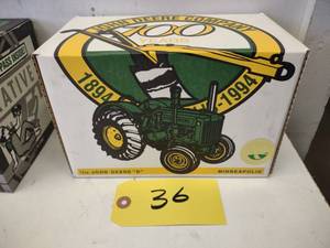 Ertl John Deere Model D Die Cast Tr...