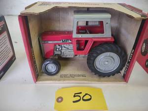 Ertl Massey-Ferguson 590 Die Cast T...