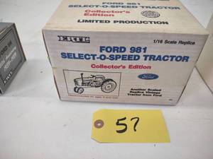 Ertl Ford 981 Die Cast Tractor, 11...