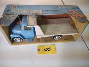 Ertl International Die Cast Tilt Be...