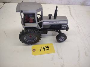 Scale Models White 2-135 Field Boss...