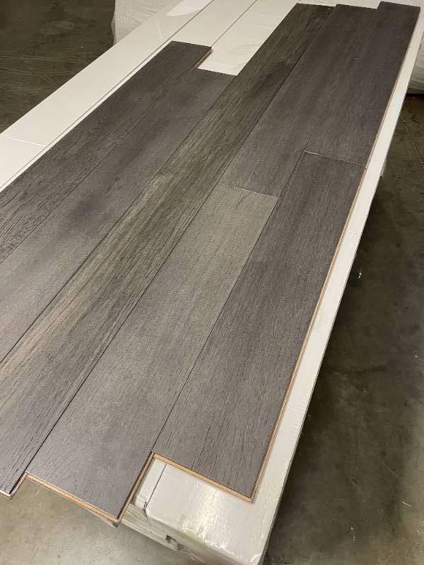 367 SF of HIGH END Engineered Hickory Hardwood Flooring 12x6xRL - Thourough Bread - WA