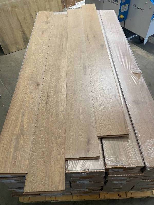 402 SF LONG PLANK Engineered Hardwood Flooring - Parchment Oak 7x81  - WXX