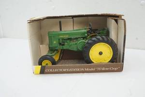 Ertl tractor