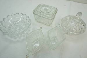 Vintage glass lot