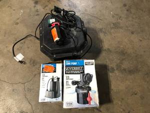 Lot of Assorted Everbilt Pumps Various Sizes and Conditions Customer Returns SeePictures