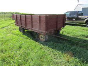 lot 6 image: Hydraulic Dump Trailer 11x80