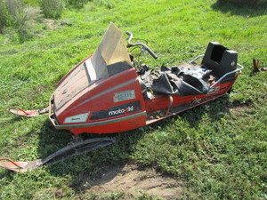lot 29 image: Moto Ski Capri Vintage Snowmobile