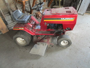 lot 48 image: Murry 36 Lawnmower