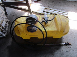 lot 56 image: Sprayer