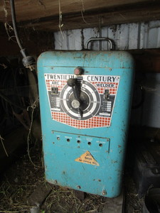 lot 73 image: Arc Welder