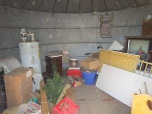 lot 85 image: Contents of Grain Bin (see pics)