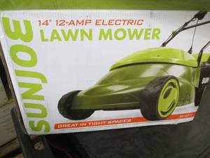 lot 14 image: Sun Joe Mow Joe 14 12-Amp Corded E...