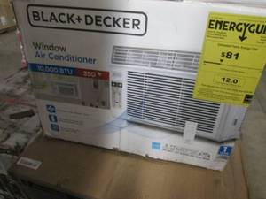 lot 32 image: BLACKDECKER 10000 BTU Window Air C...