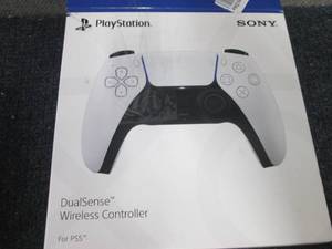 lot 55 image: Sony PlayStation 5 DualSense Wirele...
