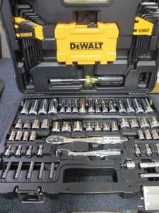lot 93 image: DeWalt 108-Pc. 14 and 38 Drive ...