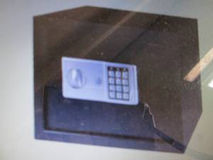 lot 99 image: Stalwart Large Electronic Digital S...