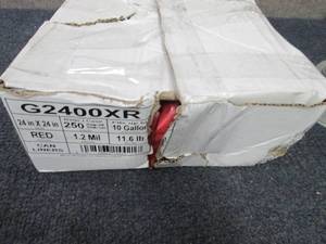 lot 122 image: Case of 250 24x24 inch 10 Gallon Re...