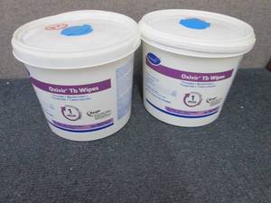 lot 125 image: 2- 160 ct Buckets Diversey Oxivir T...