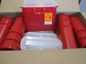 lot 134 image: Medegen 8708 Stackable Sharps Taine...