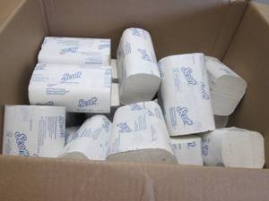lot 142 image: Box of Scott Scottfold White Paper ...