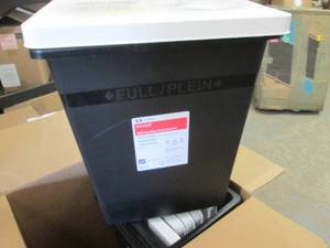 lot 143 image: 6-Kendall 8 Gallon RCRA Hazardous W...