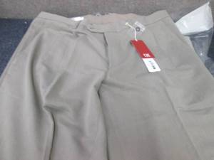 lot 195 image: CUTTER & BUCK Twill Microfiber Plea...