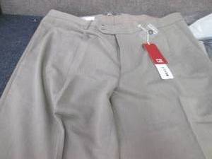 lot 196 image: CUTTER & BUCK Twill Microfiber Plea...