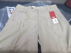 lot 210 image: Cutter & Buck mcb06393 Mens Gabardi...