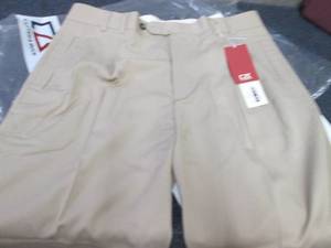 lot 211 image: Cutter & Buck mcb06393 Mens Gabardi...