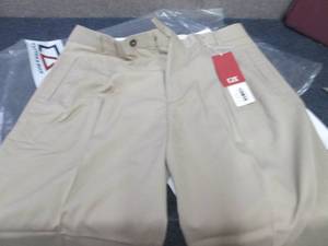 lot 212 image: Cutter & Buck mcb06393 Mens Gabardi...
