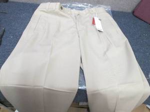 lot 228 image: Cutter & Buck MCB06393 Mens Gabardi...