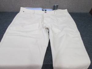 lot 256 image: 2 pr Cutter and Buck MCB00020 Mens...