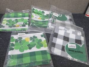 lot 281 image: St Patricks Day Curtain Valences...