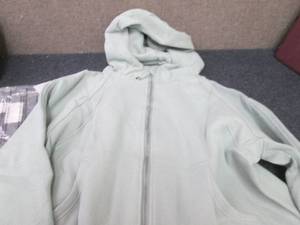 lot 324 image: Short Ladies Sage Zip Hoodie XL...