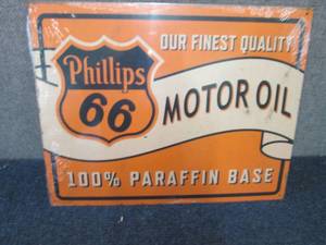 lot 352 image: Metal Phillips 66  Sign 16x12.5 inc...