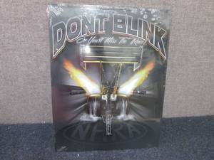 lot 353 image: Metal Dont Blink Sign 16x12.5 inch...