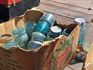 lot 428 image: Lot of (14) Vintage Ball Blue Glass Canning Jars