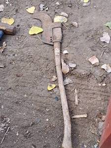 lot 465 image: 44 Brush Axe