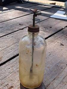 lot 488 image: Vintage Jar