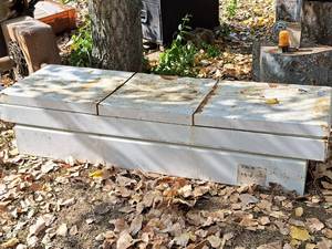 lot 528 image: Titan Truck Bed Box