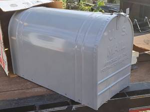 lot 493 image: Fulton Rural Mailbox (in original packaging)