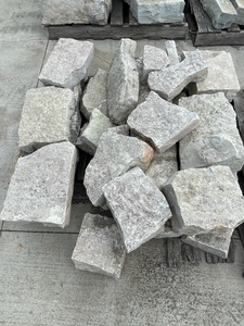 lot 11 image: Chilton Landscape Stone